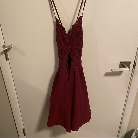 Tobi Mila Skater Dress - Picture 4 of 6